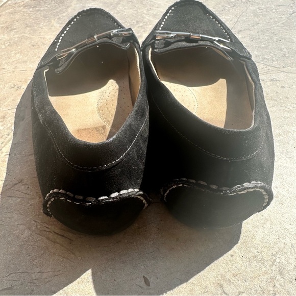 Liz Claiborne Black Loafers with Silver Accent - Picture 3 of 5